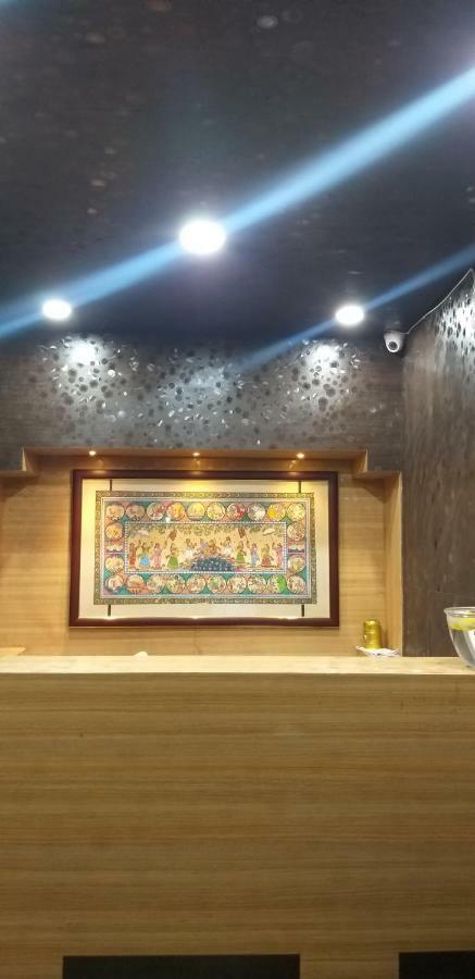 Hotel Gunjan Puri Exterior foto