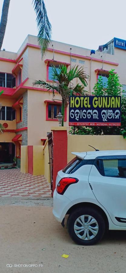 Hotel Gunjan Puri Exterior foto